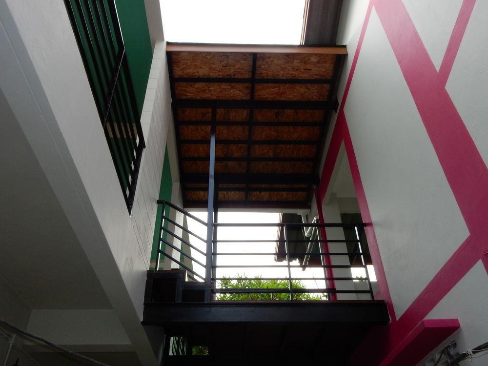 Wandee Bed & Breakfast Khao Lak Bagian luar foto